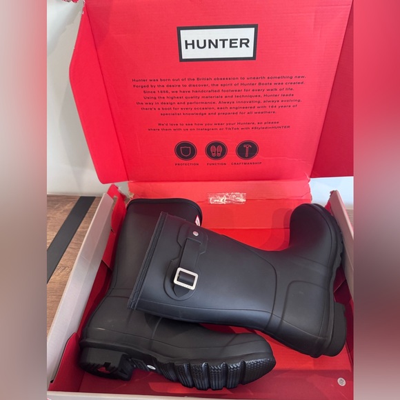 Hunter BRAND NEW IN BOX Original Short
Matte Rain Boot sz8 - Picture 6 of 12